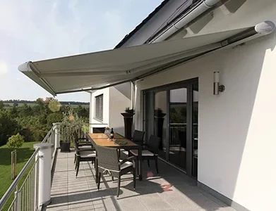 Markise Gelenkarm Sonnenschutz Terrasse Balkon Schutz Sicht in  Nordrhein-Westfalen - Lüdenscheid